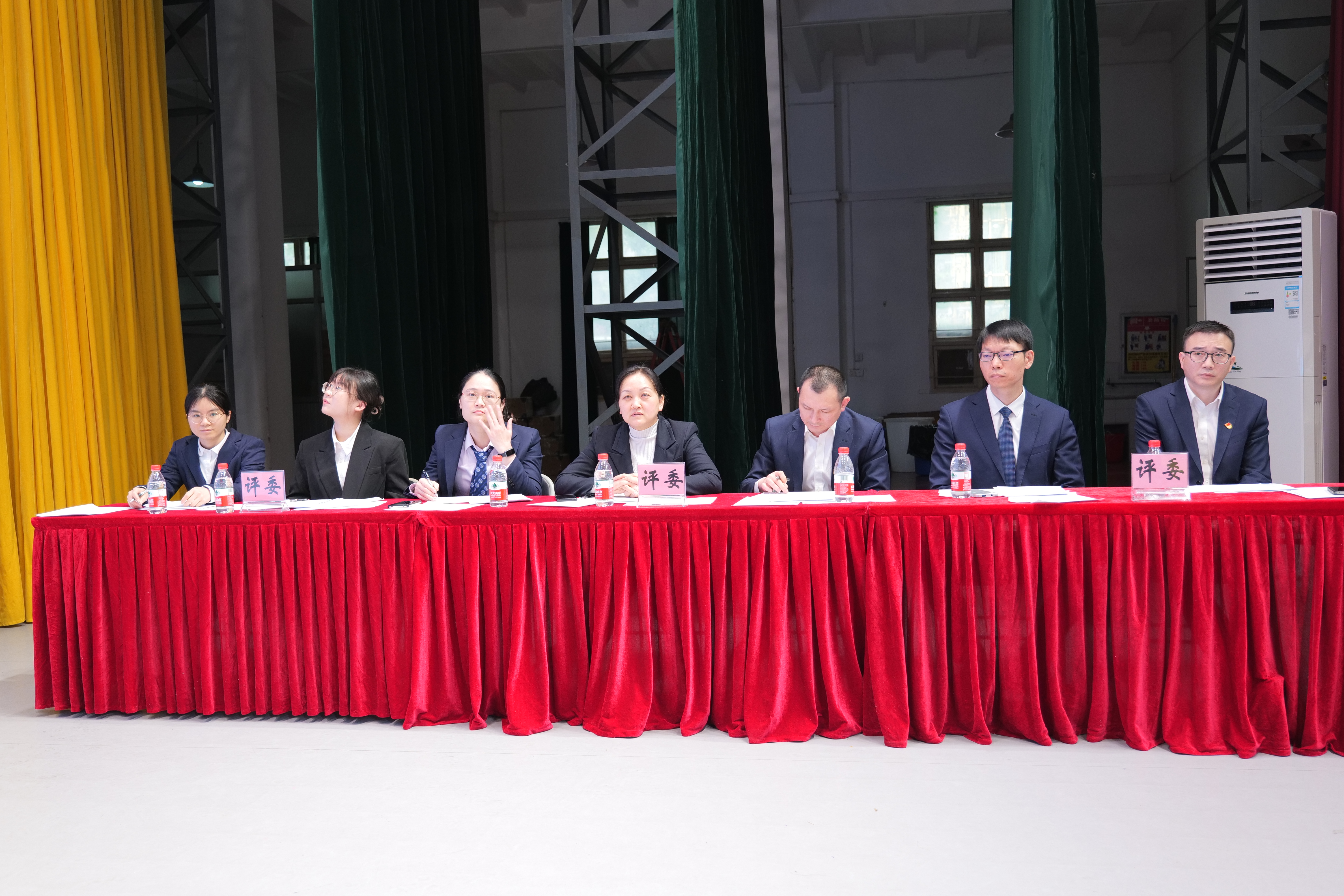 广西壮族自治区南溪山医院举办首届青年教师教学查房比赛