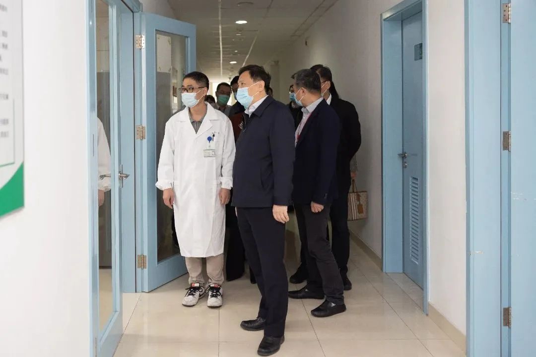 南京医科大学党委书记兰青来附属常州第二人民医院调研指导工作