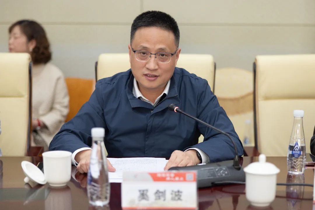 南京医科大学党委书记兰青来附属常州第二人民医院调研指导工作