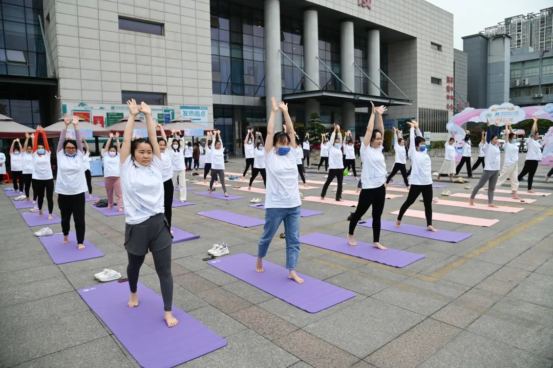 快乐「孕」动：江滨瑜伽课堂合力保护「她」