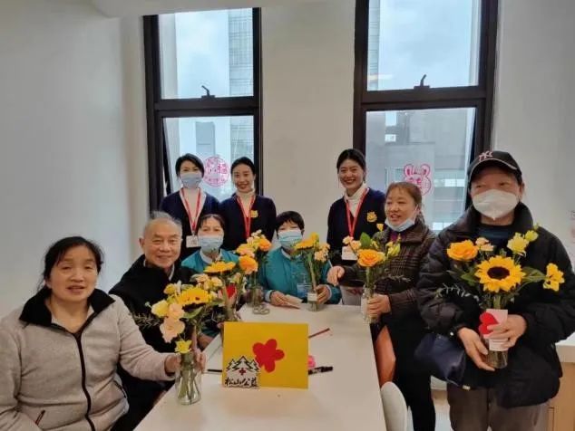 用生命温暖生命，重庆松山公益医务社工 3 月深入开展全人健康服务