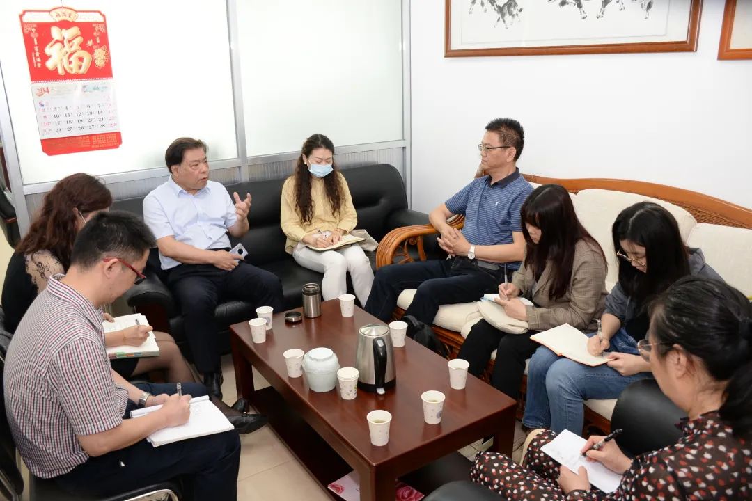 广东省健康教育协会刘先彬副会长一行到深圳市妇幼保健院座谈交流