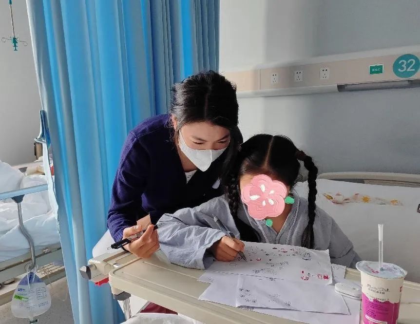 用生命温暖生命，重庆松山公益医务社工 3 月深入开展全人健康服务