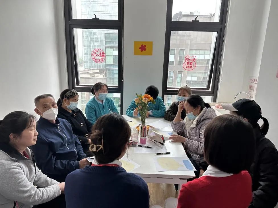 用生命温暖生命，重庆松山公益医务社工 3 月深入开展全人健康服务