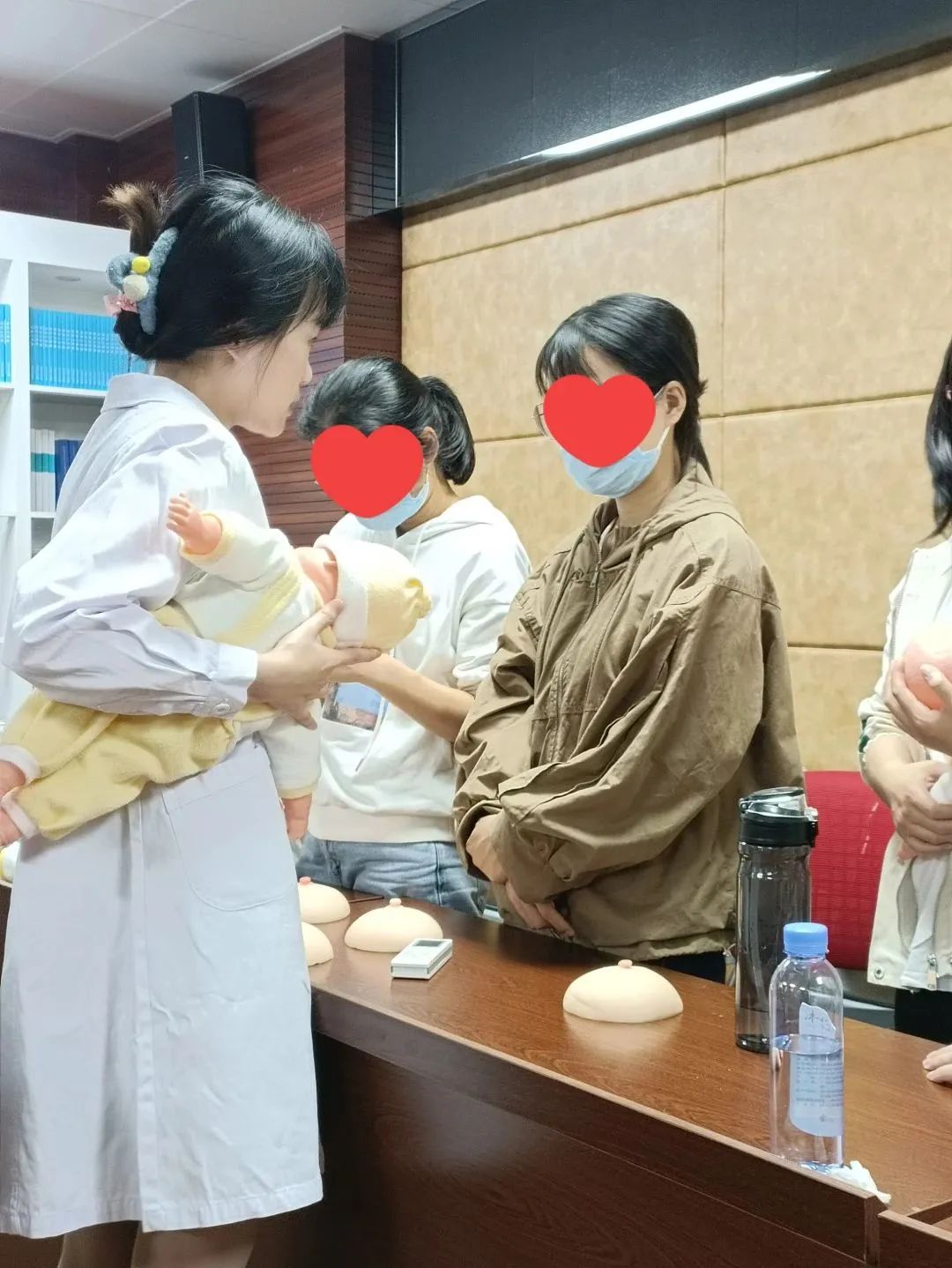 深圳市妇幼保健院大力开展社区母乳喂养促进工作