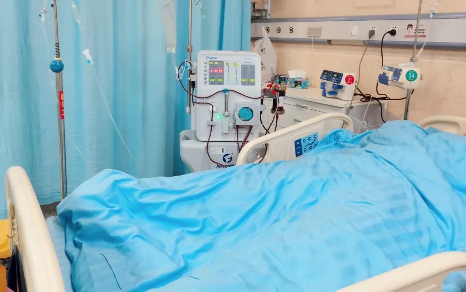 有毒！芗城大哥喝了一口「这种水」，直接被送到医院抢救…