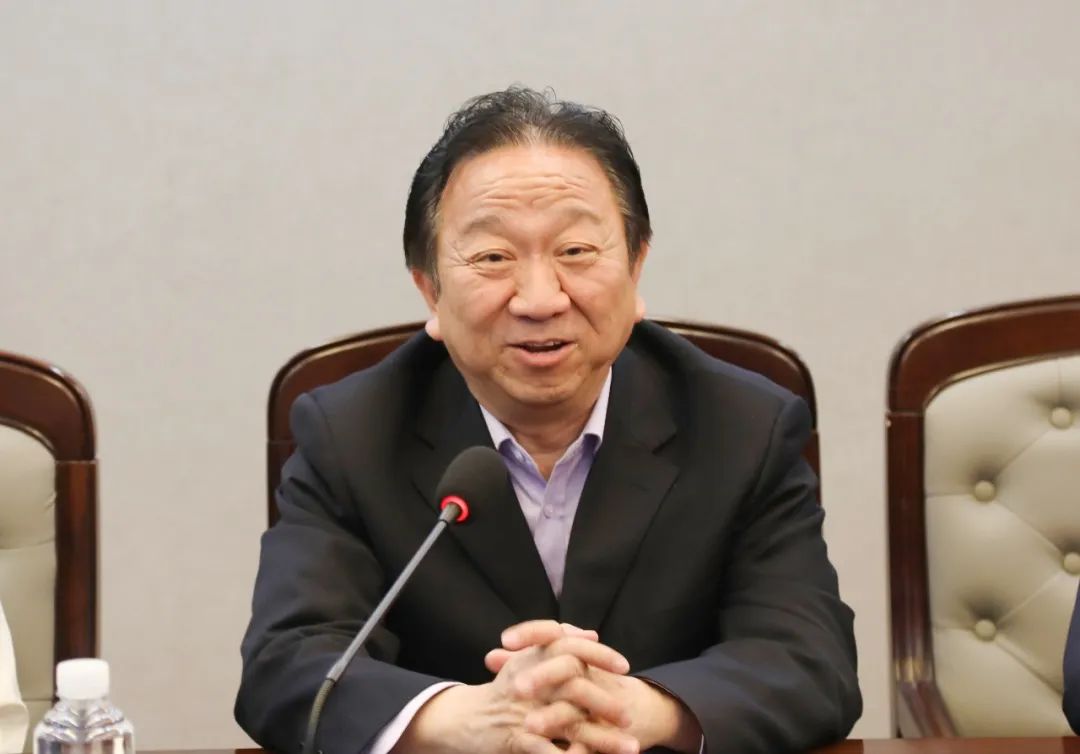 九江市总工会领导来我院为「全国五一巾帼标兵」徐明芳授奖