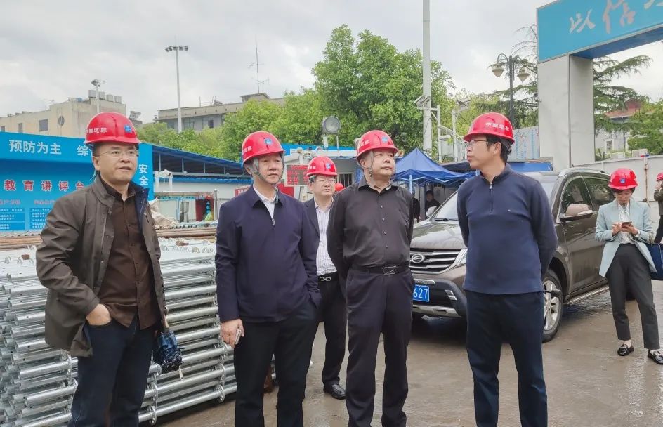 九江市第一人民医院领导实地调研新建门诊大楼工地项目