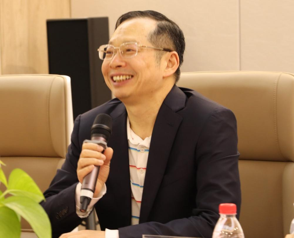 弘扬正气!华厦眼科医院集团捐赠 300 万元支持「见义勇为」