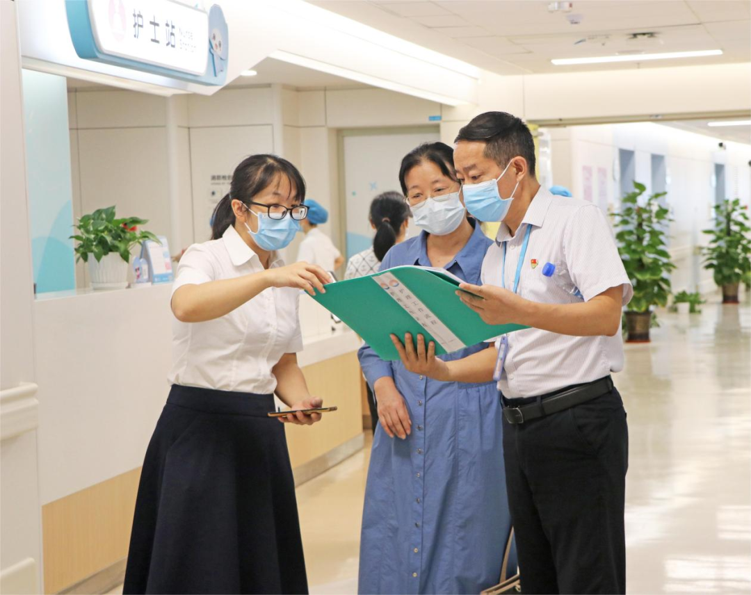 珠海市妇幼保健院张红忠院长荣获 2022 年广东医院优秀院长