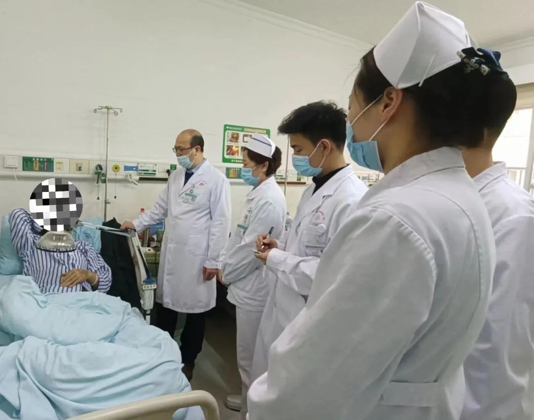 体检发现「不定时炸弹」，桂医附院医生频发预警并及时手术「拆弹」