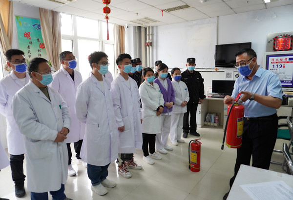 防患于未然，筑牢安全线 ——承德县医院举办消防安全灭火疏散应急演练