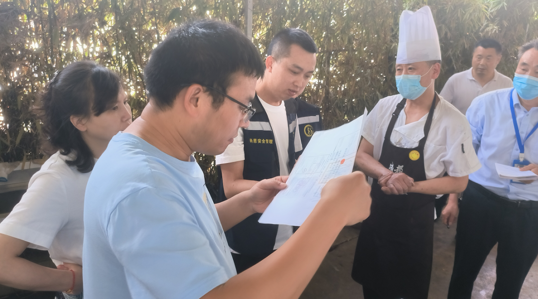 坚决维护人民生命财产安全,成华区二仙桥街道与成都誉美医院联合开展消防隐患专项排查