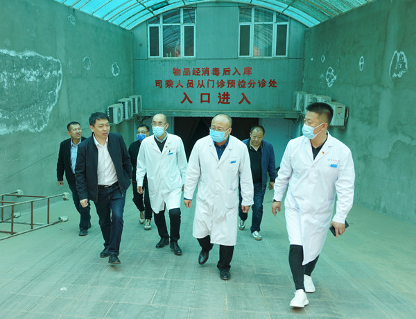 县卫健局局长丁树武到承德县医院进行安全生产督导检查