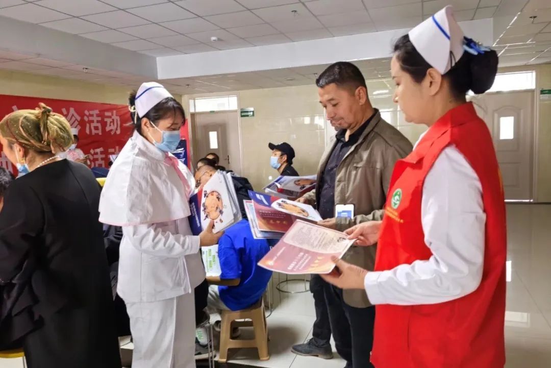 人人可及，预防出血—我院联合克州人民医院开展世界血友病日义诊活动