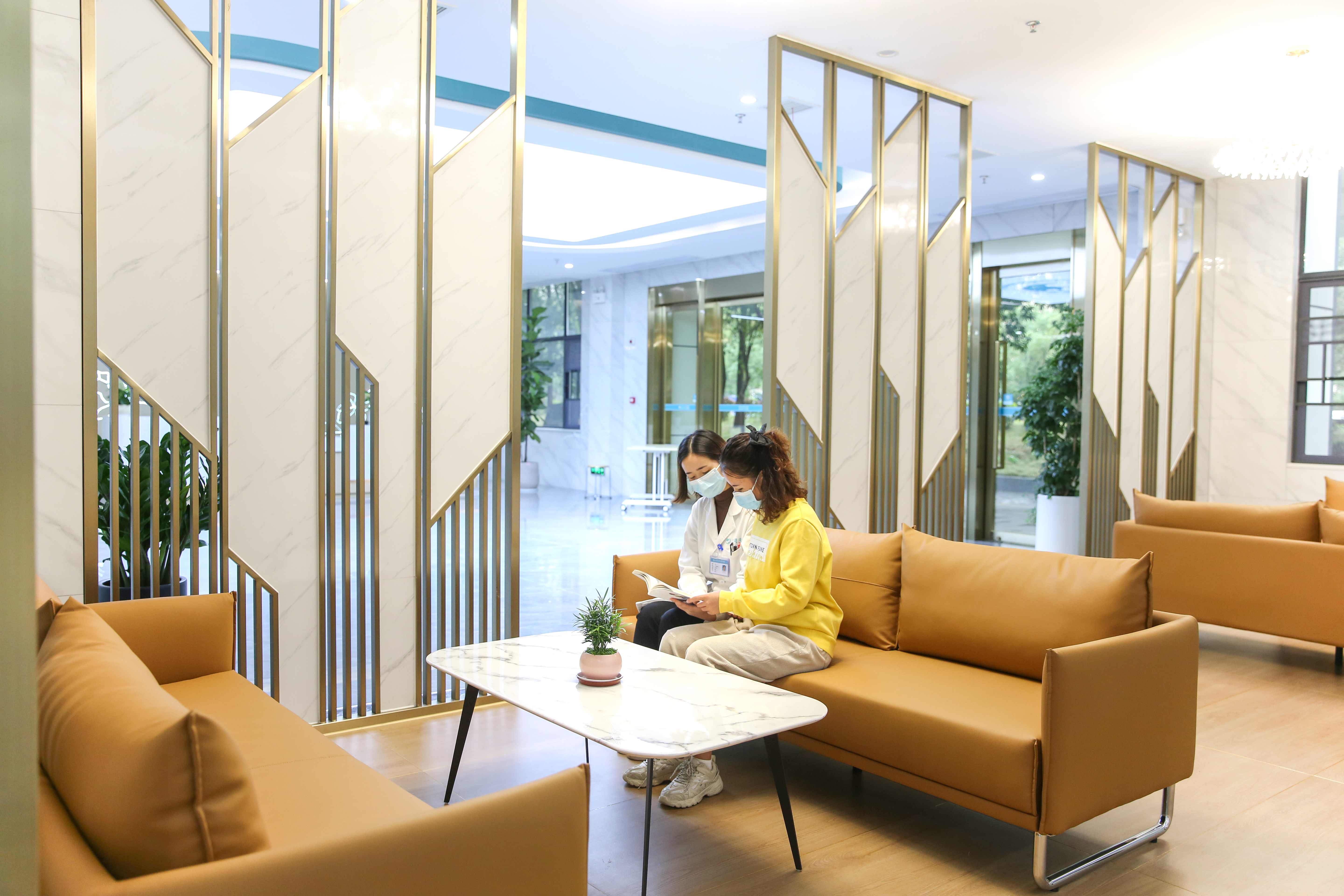 在春天播种希望！沉浸式打卡江湾「花园」医院