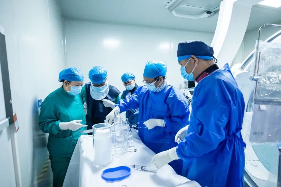 河南省肿瘤医院钇 90Y 玻璃微球临床研究首例治疗成功