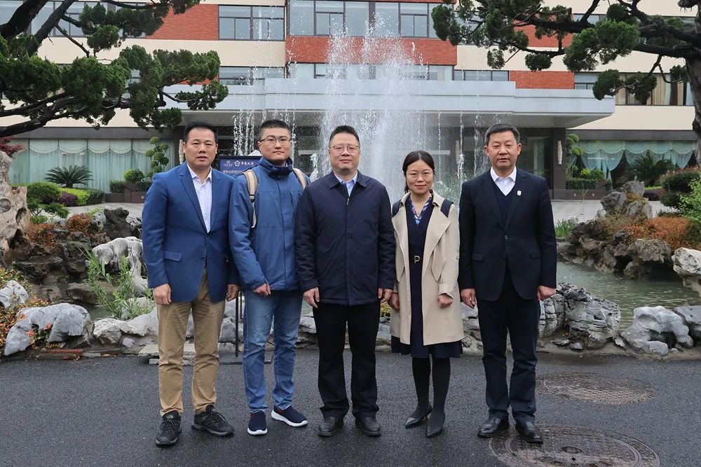 出发，去新疆！南京医科大学第二附属医院新一批援疆医生启程！