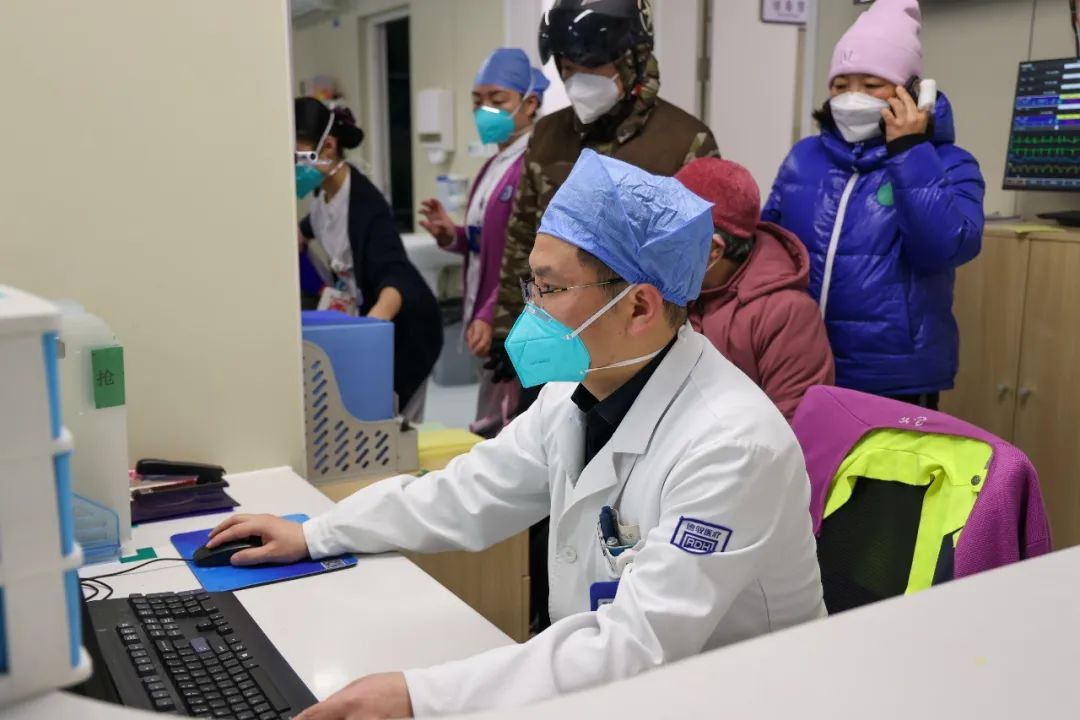 南京江北医院荣获多个集体和个人荣誉称号