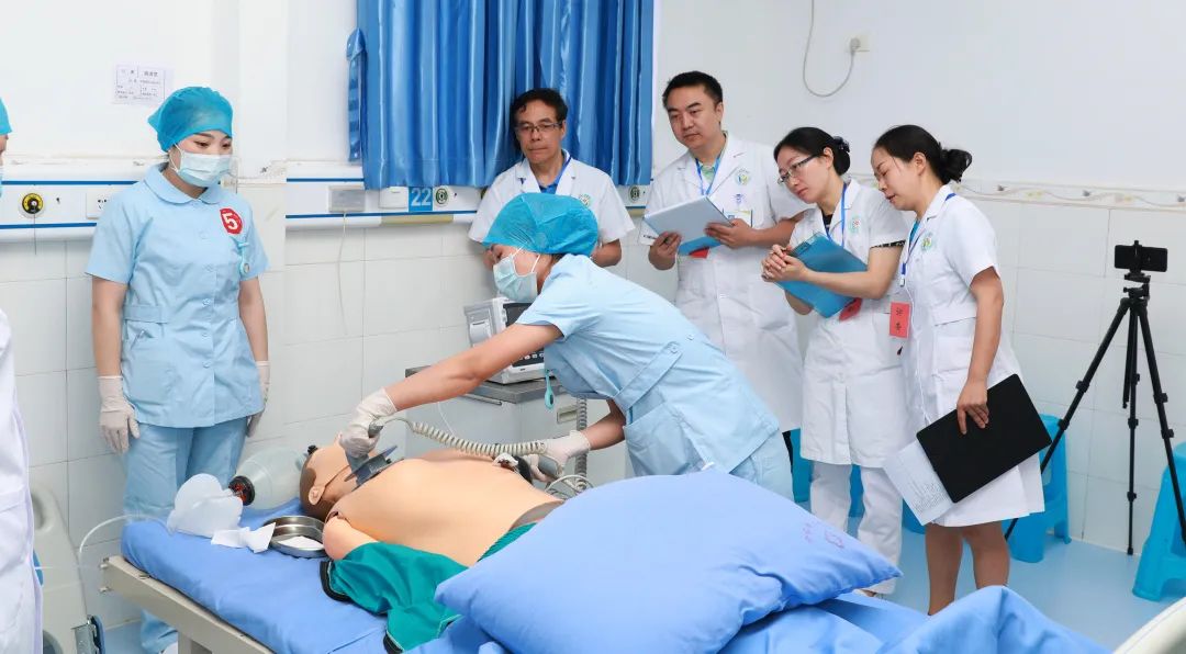 急救技能大比拼，只为守护生命安全 ——我院承办的全县「临床与护理技能竞赛」圆满落幕