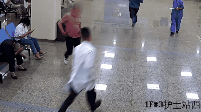 惊心动魄！动脉瘤破裂，医院响起 999，他们一个个化身短跑冠军冲进……