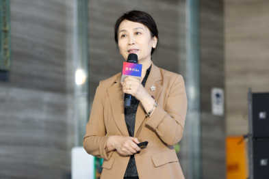 李莹教授：历经 30 年，中国近视激光手术登上世界顶峰