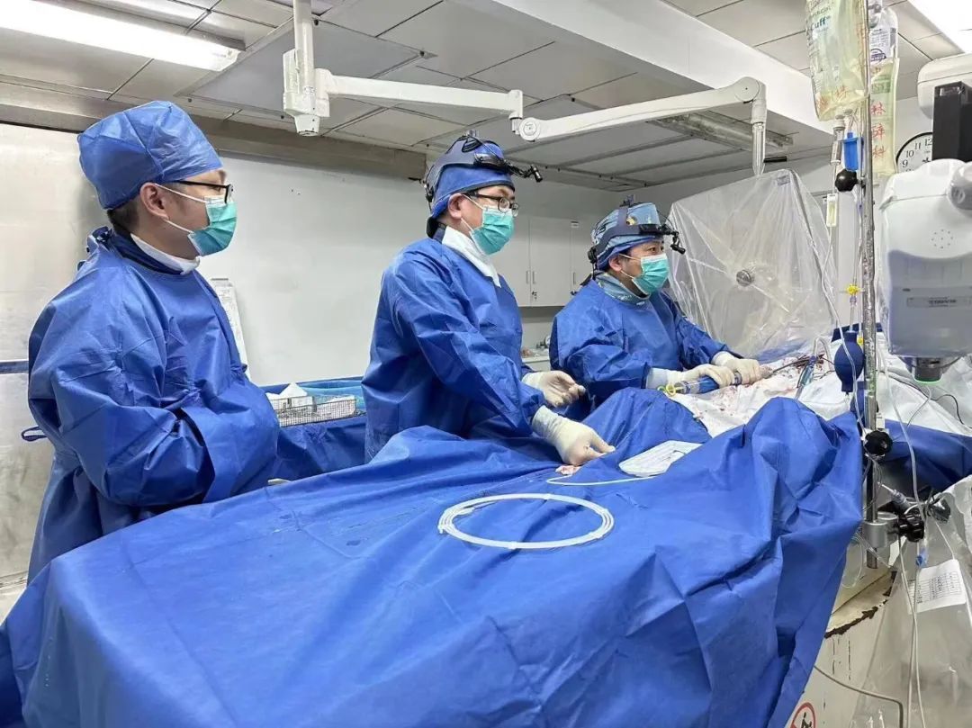广西壮族自治区人民医院实施复杂动脉瘤微创「杂交」手术助高龄患者康复