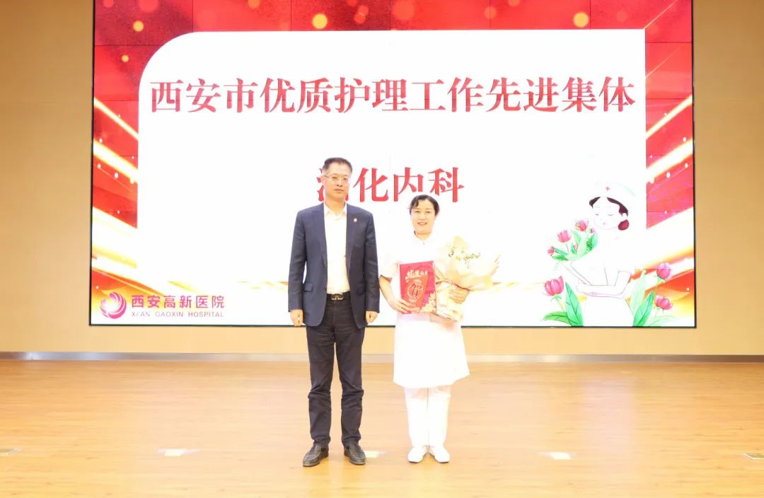 5·12 护士节 | 头条属于最美的你们