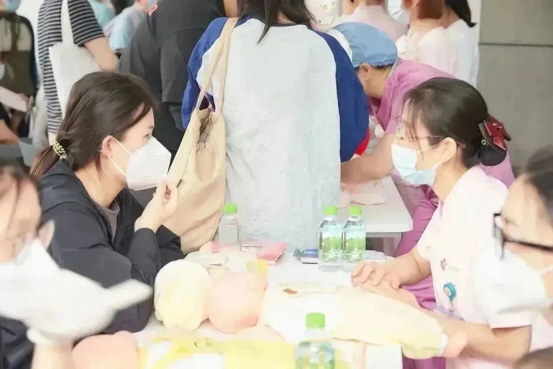 深圳市妇幼保健院举办 5·12 国际护士节庆祝活动