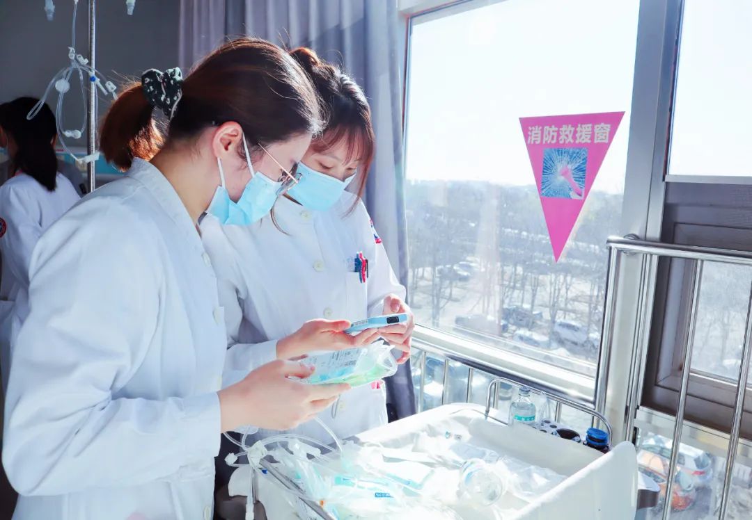 护士节特辑 | 护士风采:人生如逆旅,保持热爱,有所期待