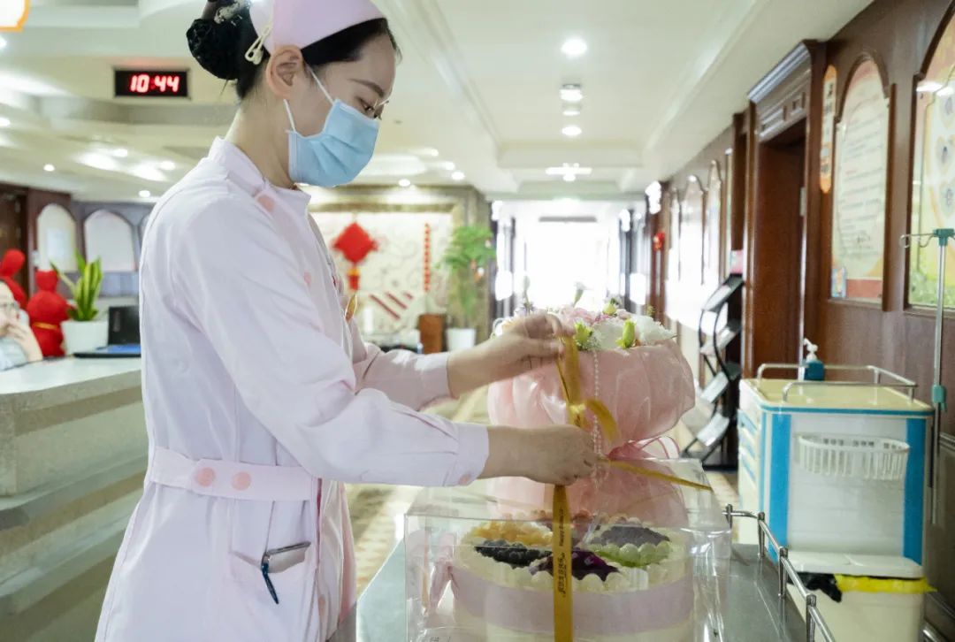 致敬母爱,幸孕育见——郑州大学第三附属医院开展母亲节系列主题活动