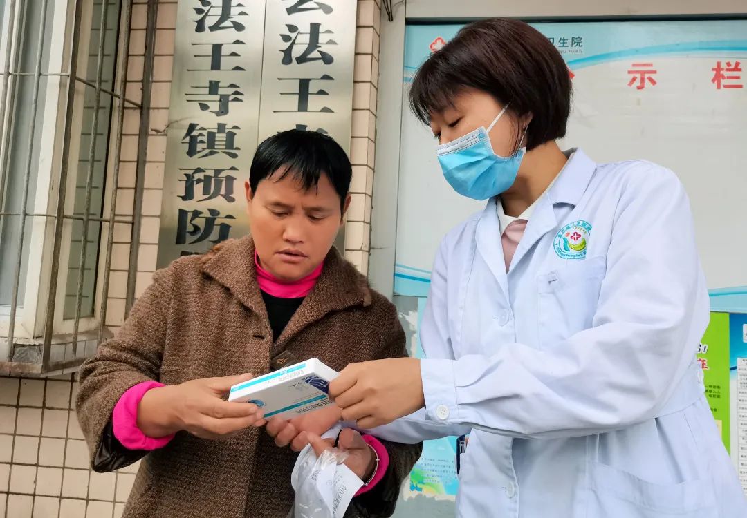 「医心为民•服务群众」——合江县人民医院巡回义诊活动进行时