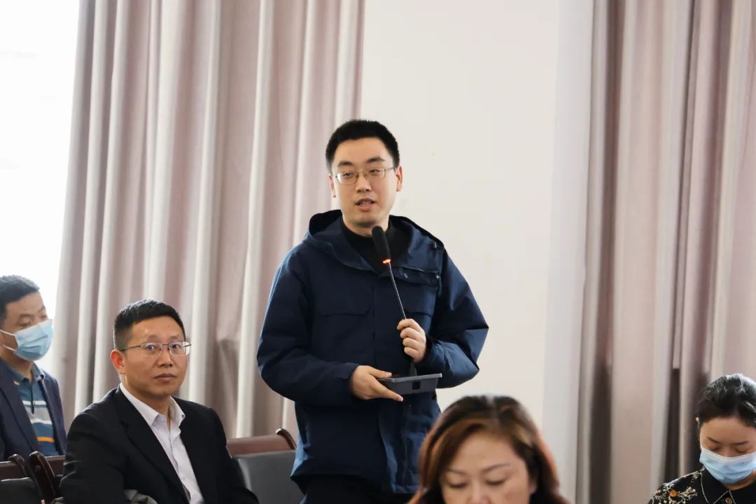 「骄子计划」银海领航卓越奖表彰大会暨近视防治 11 法则成果报告会隆重举行