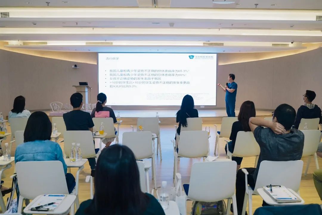 和睦家 x 保时捷 | 「小小医生」职业体验日，母亲节亲子活动完美落幕！