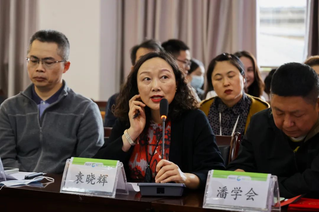 「骄子计划」银海领航卓越奖表彰大会暨近视防治 11 法则成果报告会隆重举行