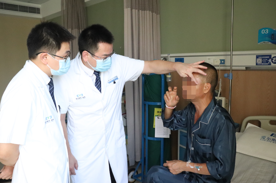 福州爱尔眼科医院刘健：他是「熊猫医生」，用一片匠心，「眶」护光明