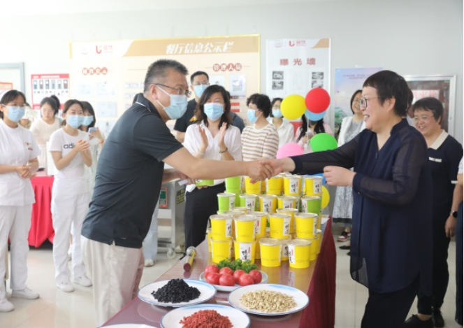 西安市中医医院开展 2023 年全民营养周暨药膳节宣传活动