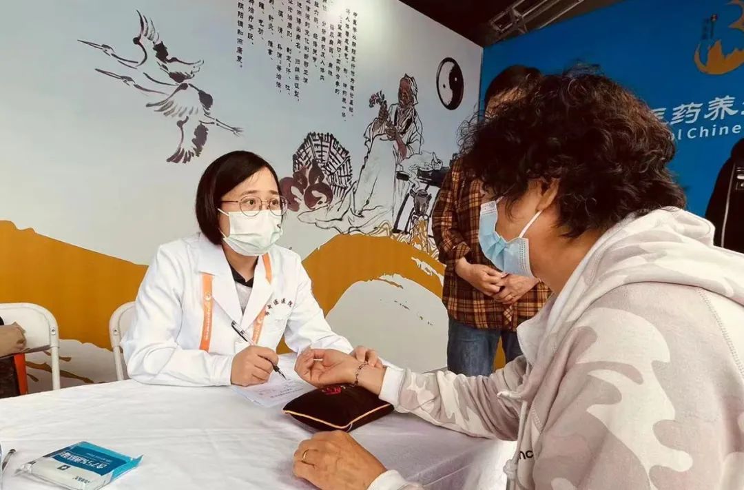 2023 孙思邈中医药养生保健产业博览会开幕——西安市中医医院文化展示亮点纷呈备受青睐