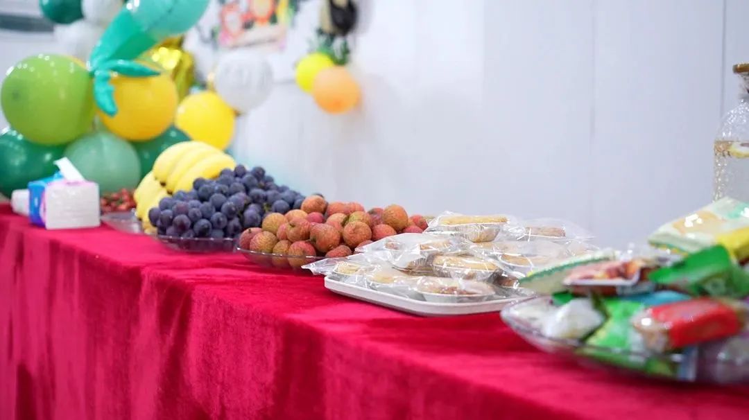 爱在江湾,欢乐成长:医院里的多彩儿童节