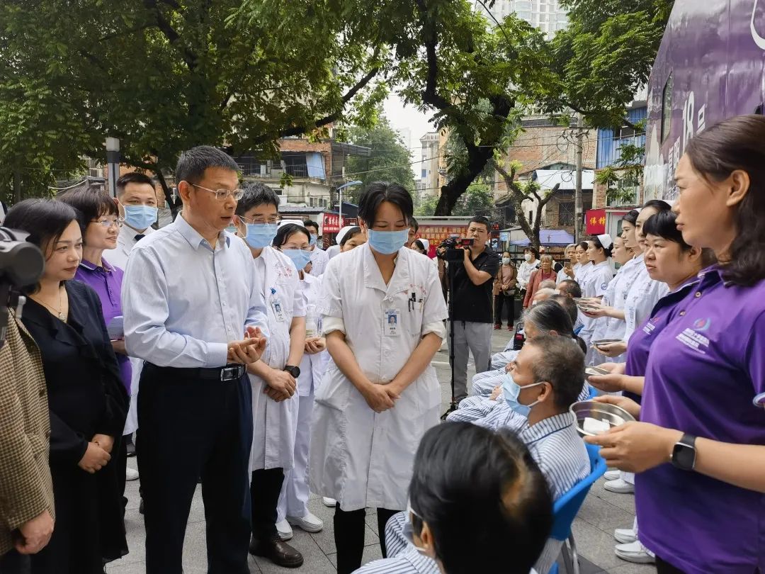 强强联合，开启复明之路！中国流动眼科手术车「复明 18 号」项目（南宁站）正式启动！