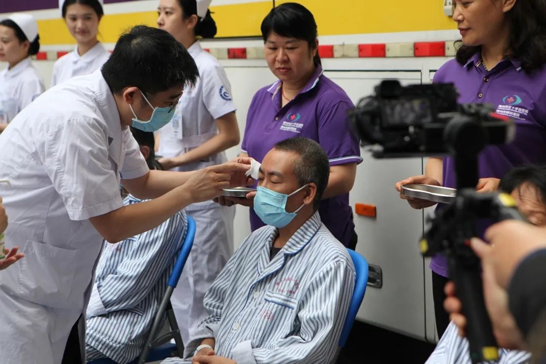 强强联合，开启复明之路！中国流动眼科手术车「复明 18 号」项目（南宁站）正式启动！