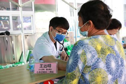 广西中医药大学第一附属医院专家团队前往武鸣区宁武镇开展中医药文化知识宣教活动