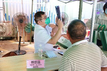 广西中医药大学第一附属医院专家团队前往武鸣区宁武镇开展中医药文化知识宣教活动