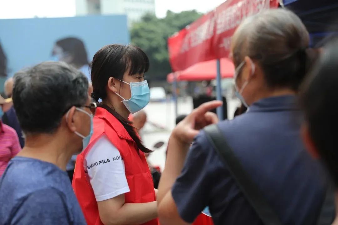 守护您的「睛」彩世界——柳州市红十字会医院举办爱眼日系列活动