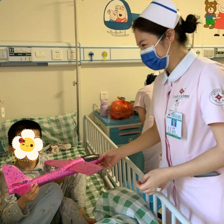 广西中医药大学第一附属医院儿科举办「儿童健康调养防慢病」儿童节义诊活动