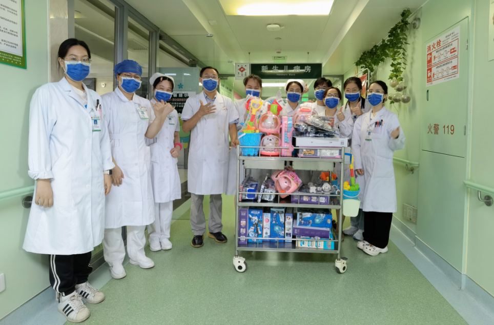 广西中医药大学第一附属医院儿科举办「儿童健康调养防慢病」儿童节义诊活动