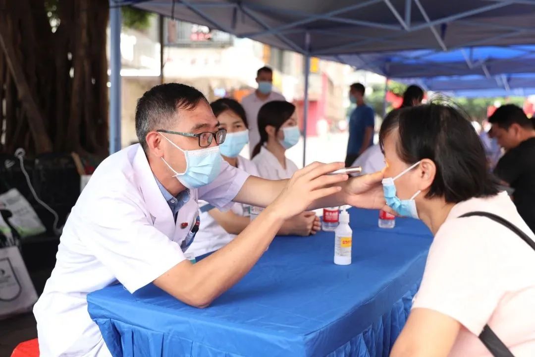 守护您的「睛」彩世界——柳州市红十字会医院举办爱眼日系列活动