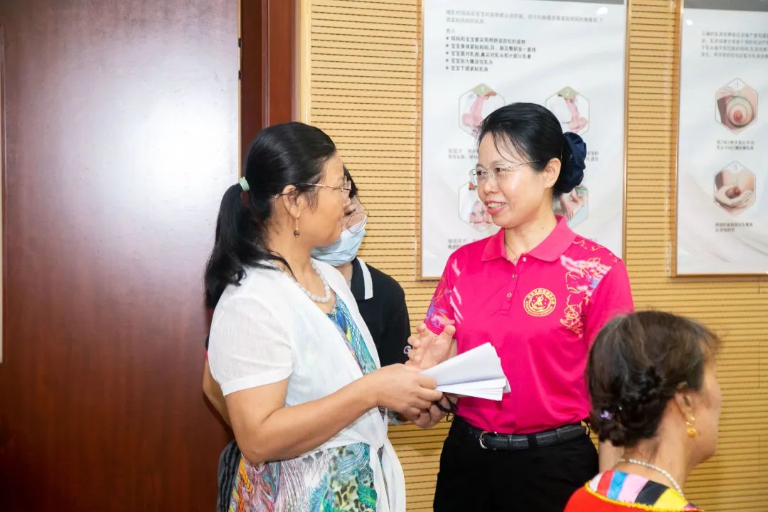 不负时光之约丨今日，吴秀萍与姐妹们共享夏日美好！