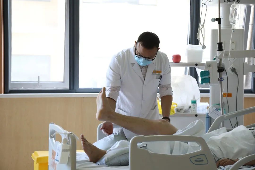 耳鸣、听不清?可能是脑子里的肿瘤在「作怪」