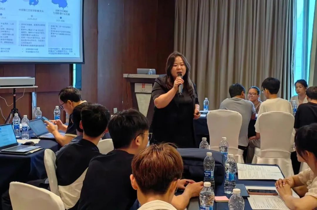 循「影」而行，向「阳」而生